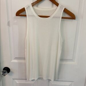 a new day Women's White Sleeveless Scoop Tank